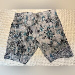 lululemon align high rise shorts, 8” size 12